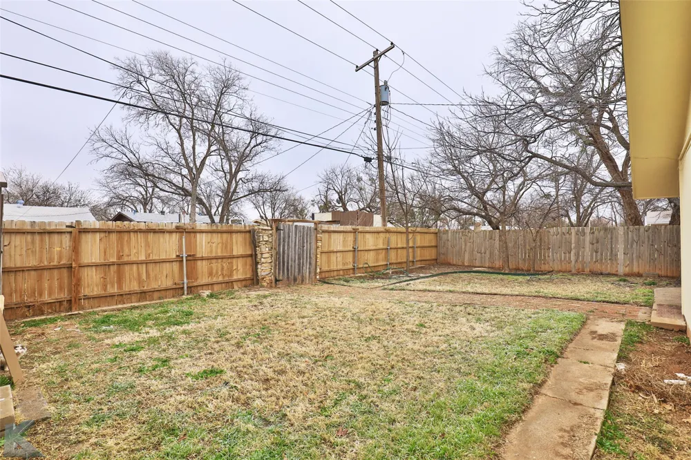 1413 Westview Drive Abilene, TX 79603