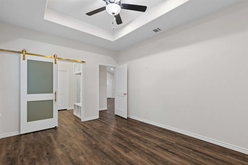 5623 Barkridge Drive Granbury, TX 76048