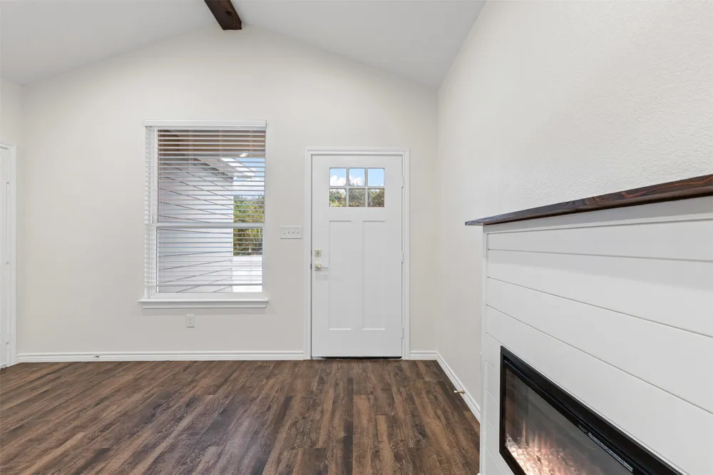 5623 Barkridge Drive Granbury, TX 76048