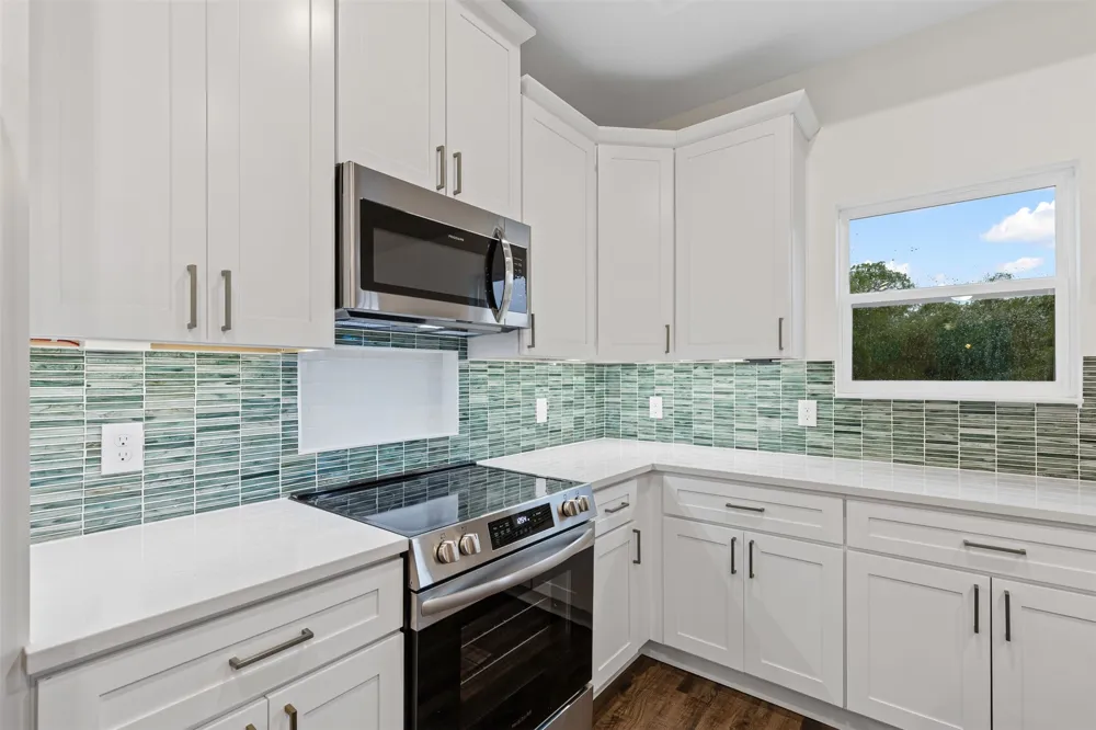 5623 Barkridge Drive Granbury, TX 76048