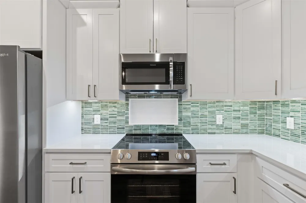 5623 Barkridge Drive Granbury, TX 76048