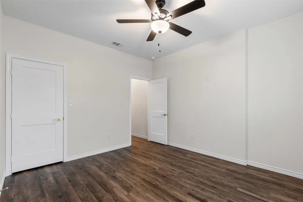 5623 Barkridge Drive Granbury, TX 76048