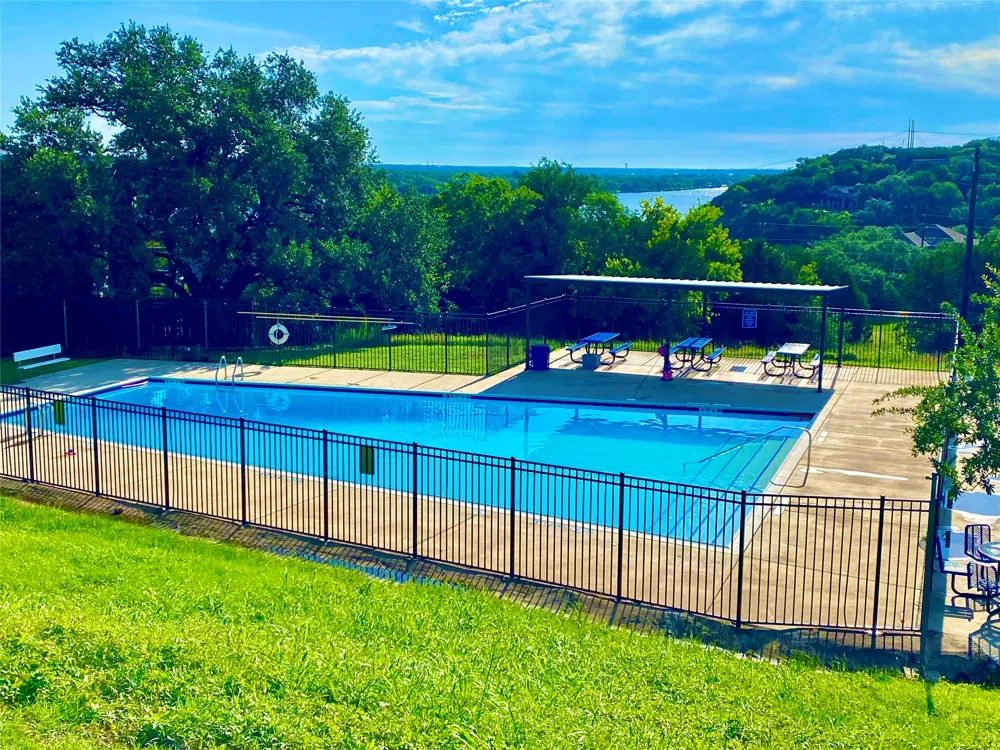 5623 Barkridge Drive Granbury, TX 76048
