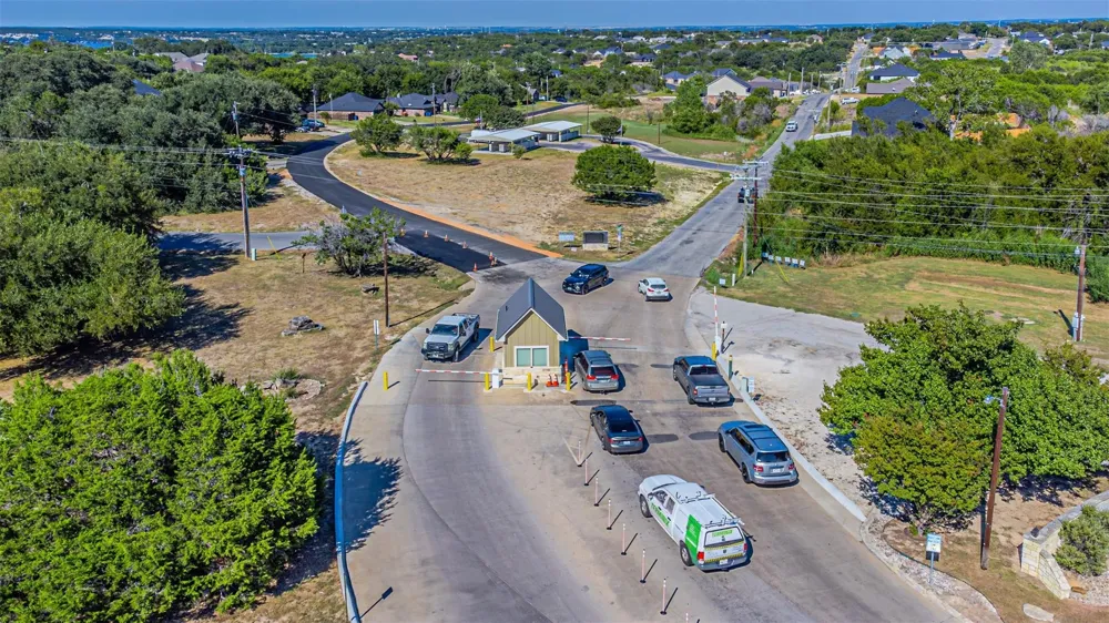 5623 Barkridge Drive Granbury, TX 76048