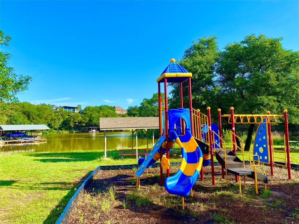 5623 Barkridge Drive Granbury, TX 76048