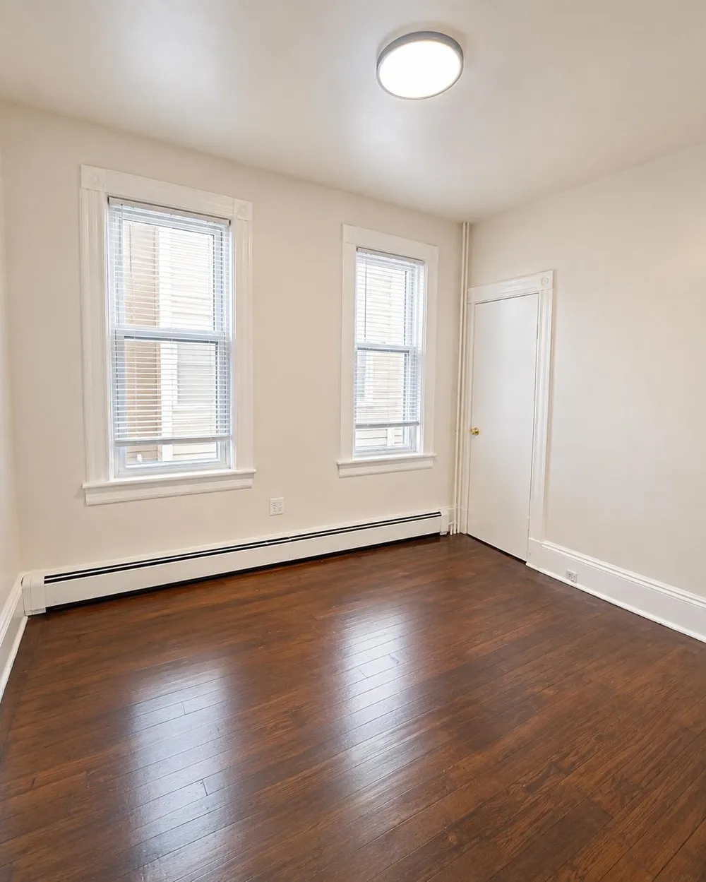 12 42ND ST Bayonne, NJ 07002