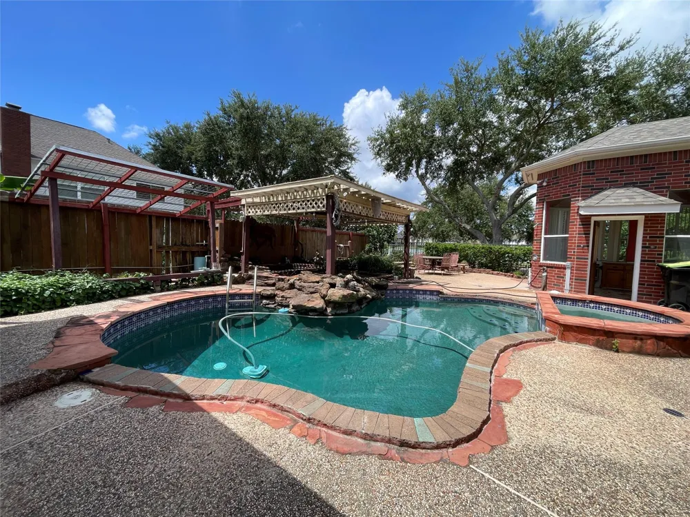1951 Lake Winds Drive Missouri City, TX 77459