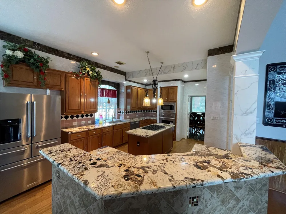 1951 Lake Winds Drive Missouri City, TX 77459