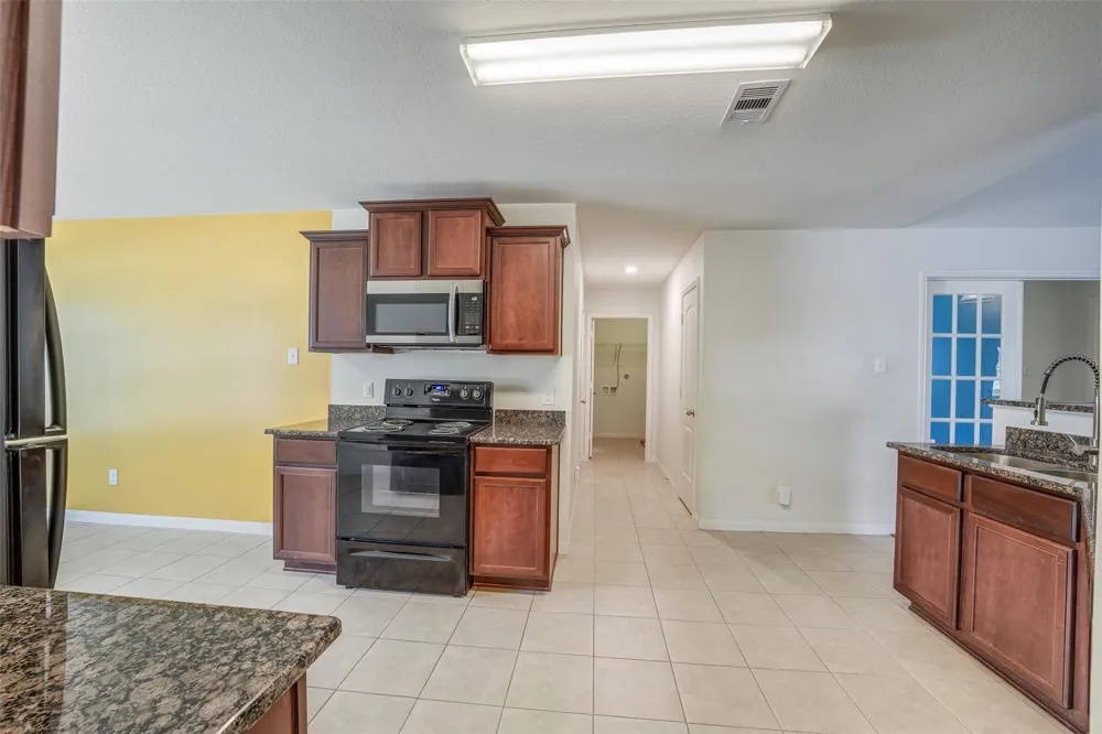 22719 Tabberts Way Hockley, TX 77447