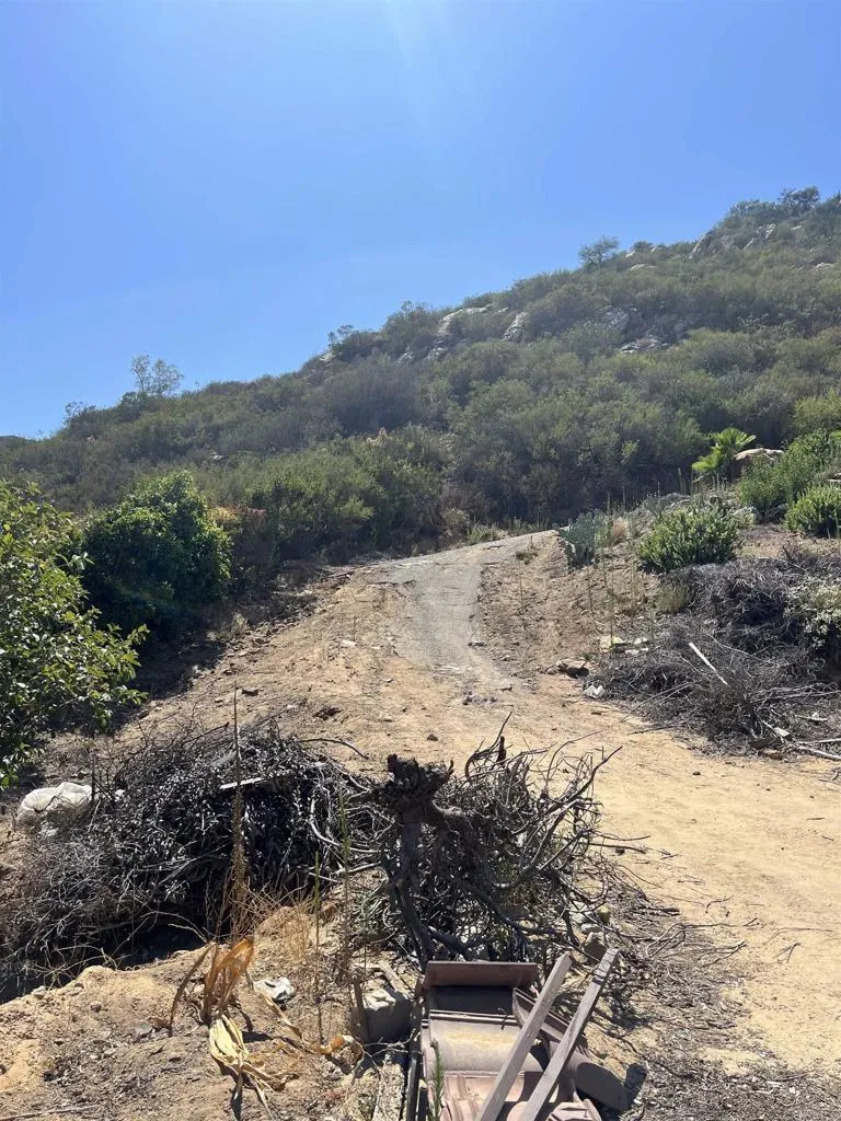 26336 Lake Wohlford Road Valley Center, CA 92082