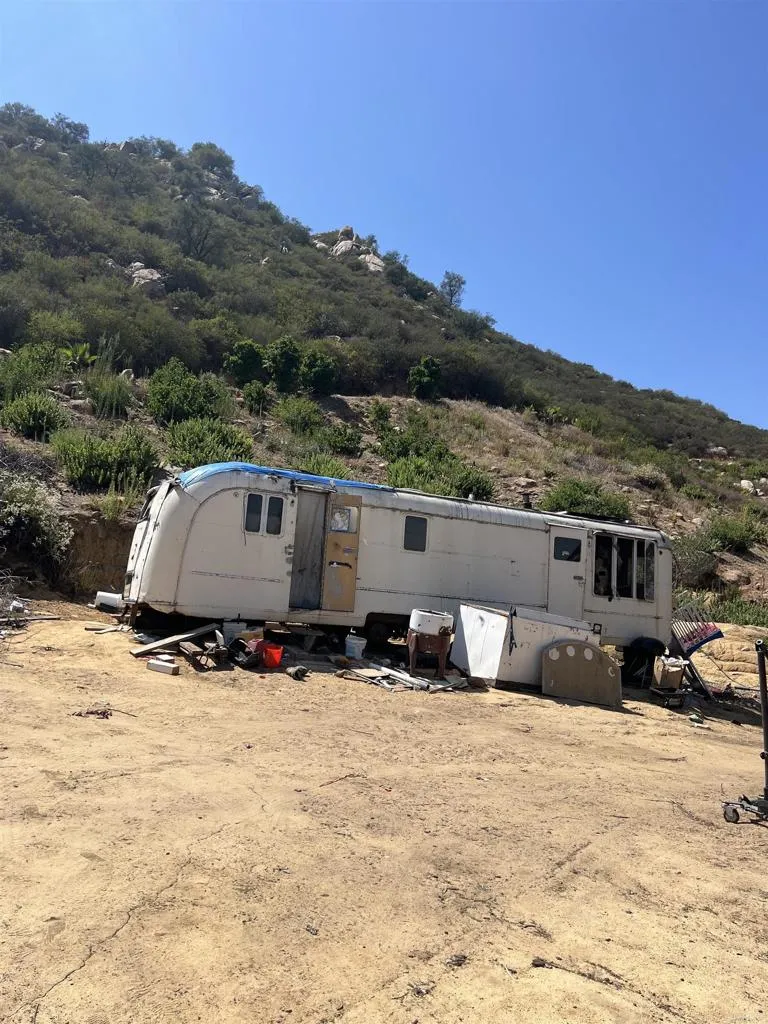 26336 Lake Wohlford Road Valley Center, CA 92082