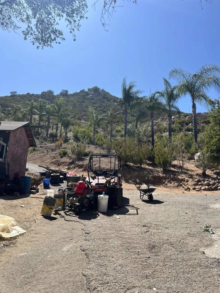 26336 Lake Wohlford Road Valley Center, CA 92082