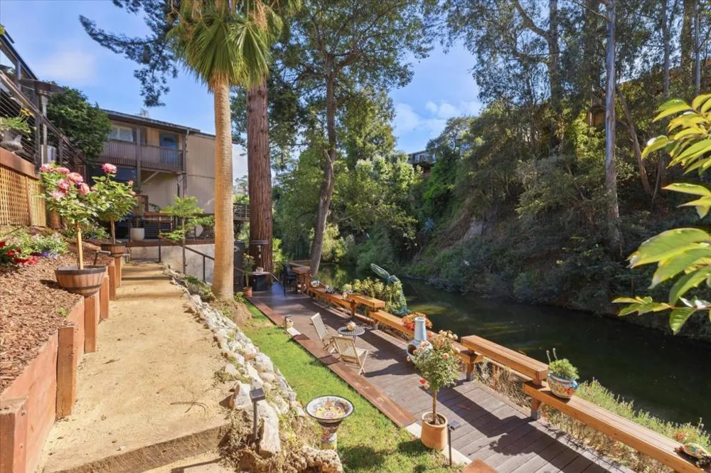 539 Riverview Drive Capitola, CA 95010