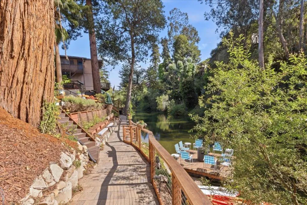 539 Riverview Drive Capitola, CA 95010