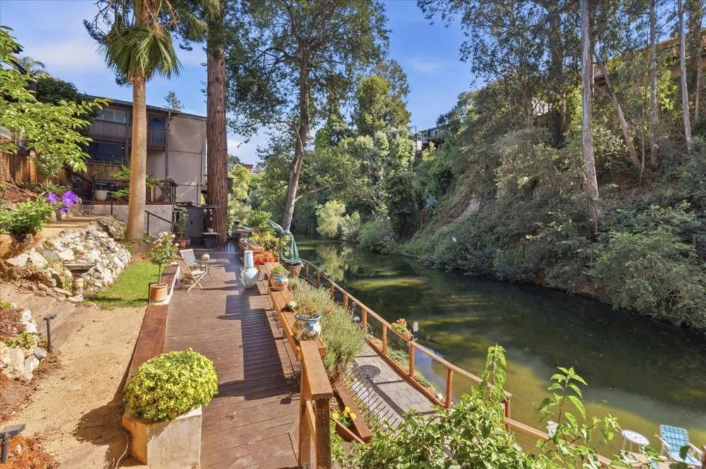 539 Riverview Drive Capitola, CA 95010