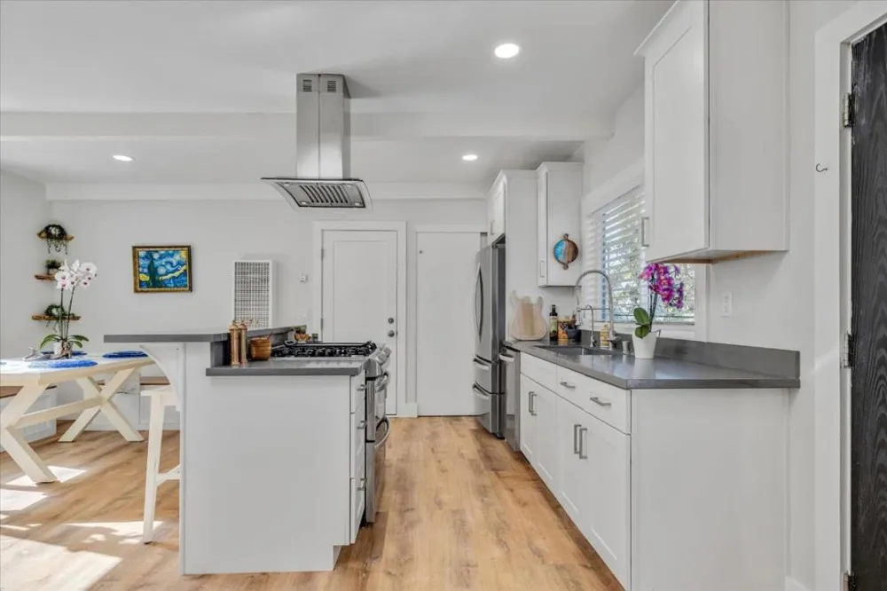539 Riverview Drive Capitola, CA 95010