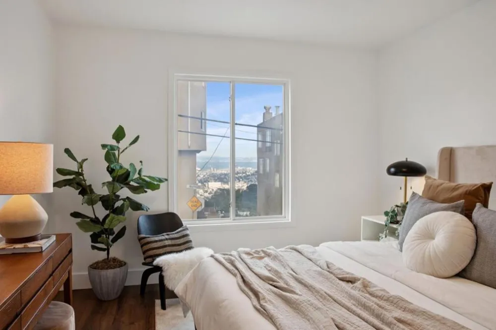 894 Burnett Avenue San Francisco, CA 94131