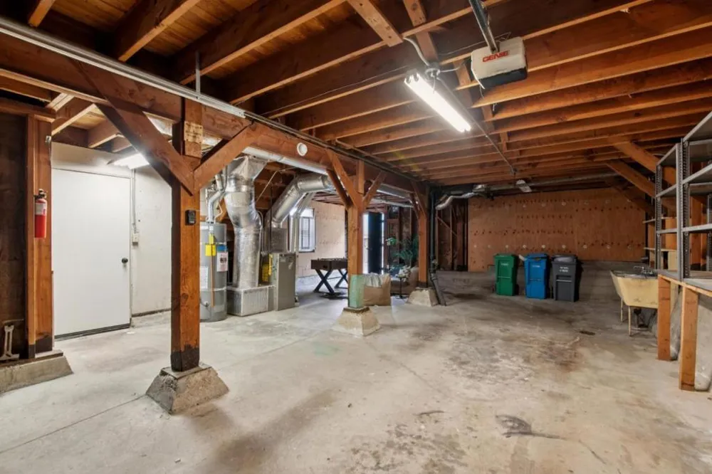 894 Burnett Avenue San Francisco, CA 94131