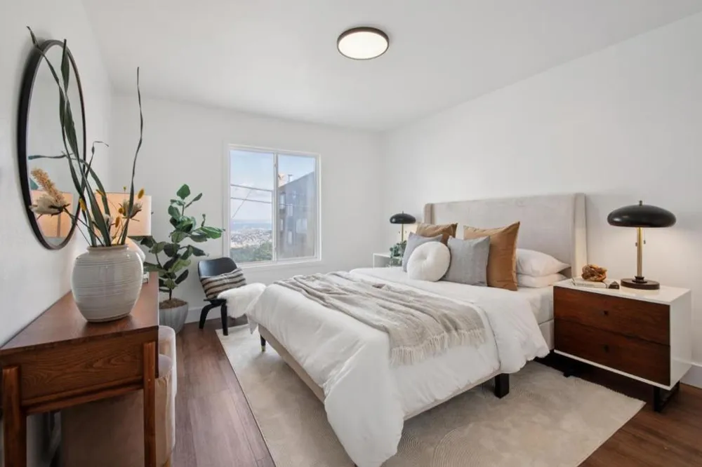 894 Burnett Avenue San Francisco, CA 94131