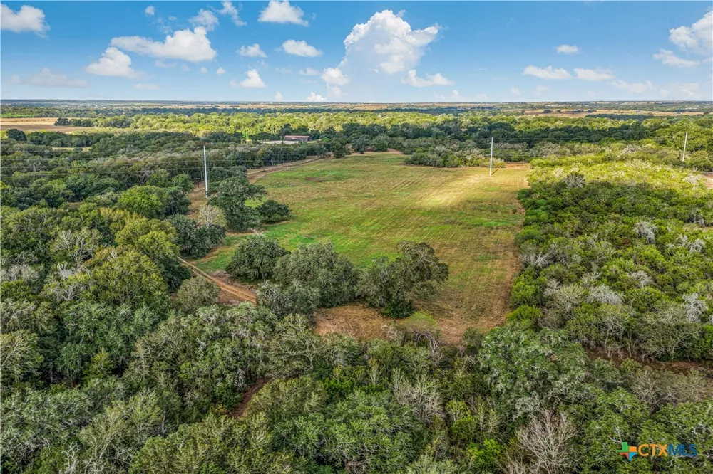 856 Whitley Road Yoakum, TX 77995