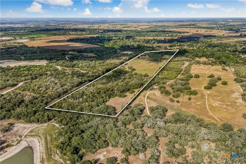 856 Whitley Road Yoakum, TX 77995