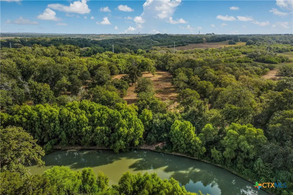 856 Whitley Road Yoakum, TX 77995