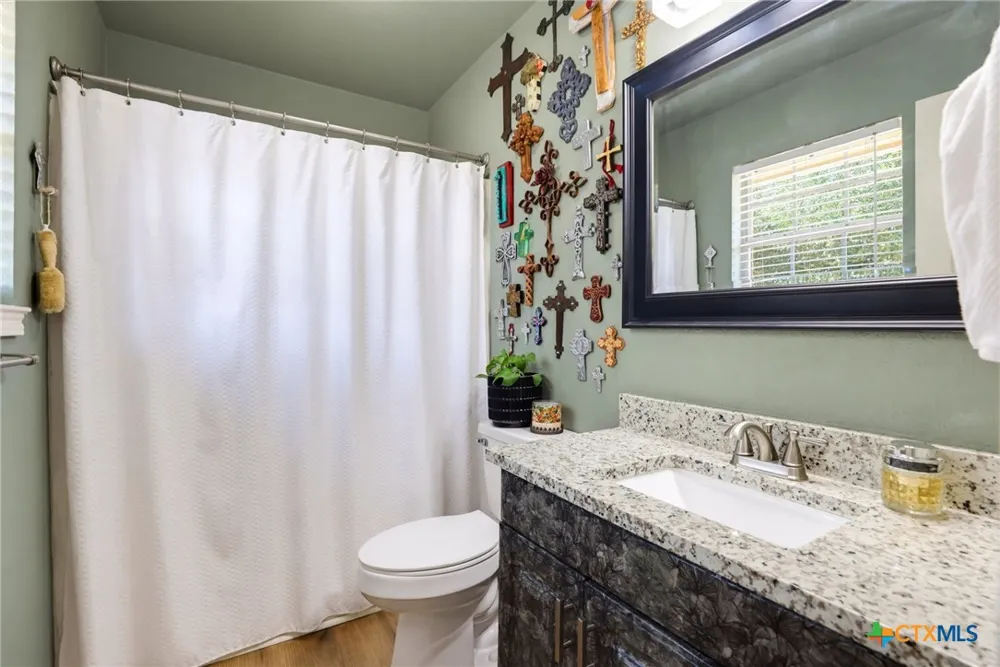 1510 Shadow Walk Lockhart, TX 78644