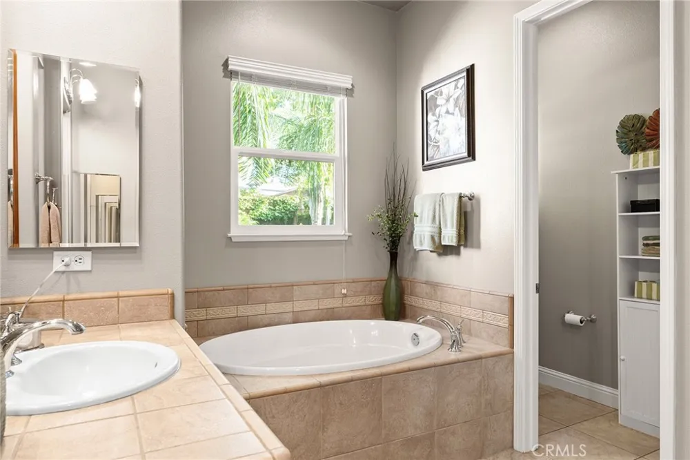 421 Southbury Ln Chico, CA 95973