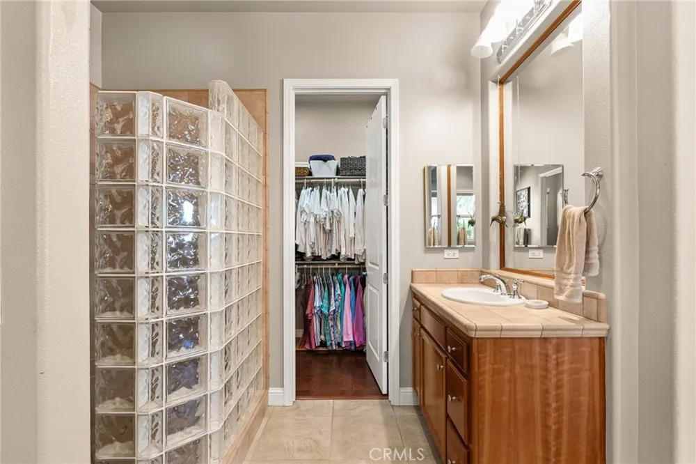 421 Southbury Ln Chico, CA 95973