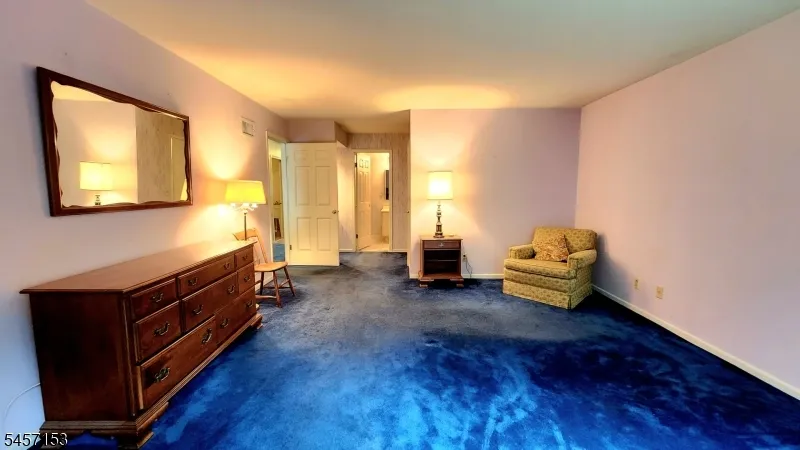 51 Peach Hill Ct Ramsey, NJ 07446