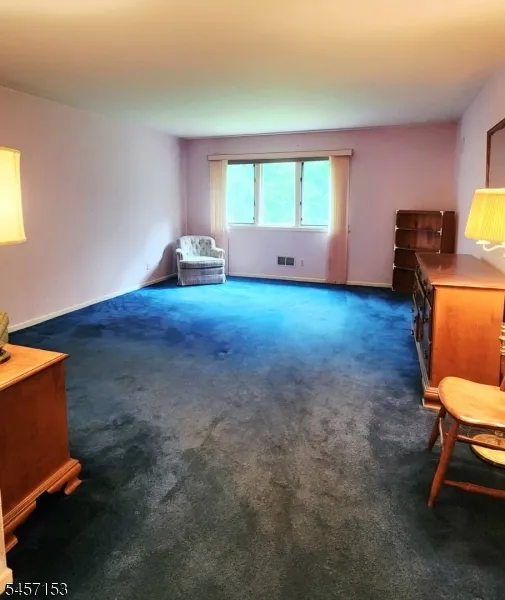 51 Peach Hill Ct Ramsey, NJ 07446