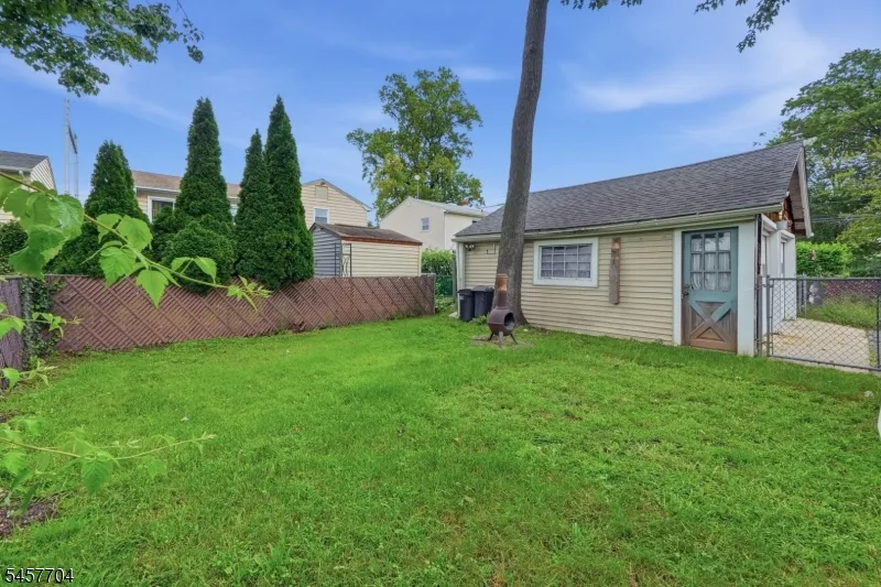 335 Dermody St Roselle, NJ 07203
