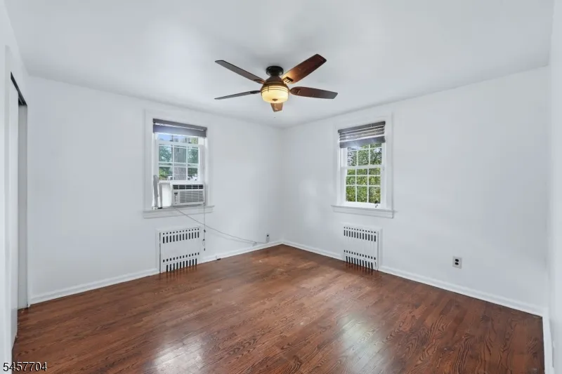 335 Dermody St Roselle, NJ 07203
