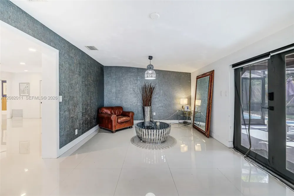 1718 NE 58th St Fort Lauderdale, FL 33334
