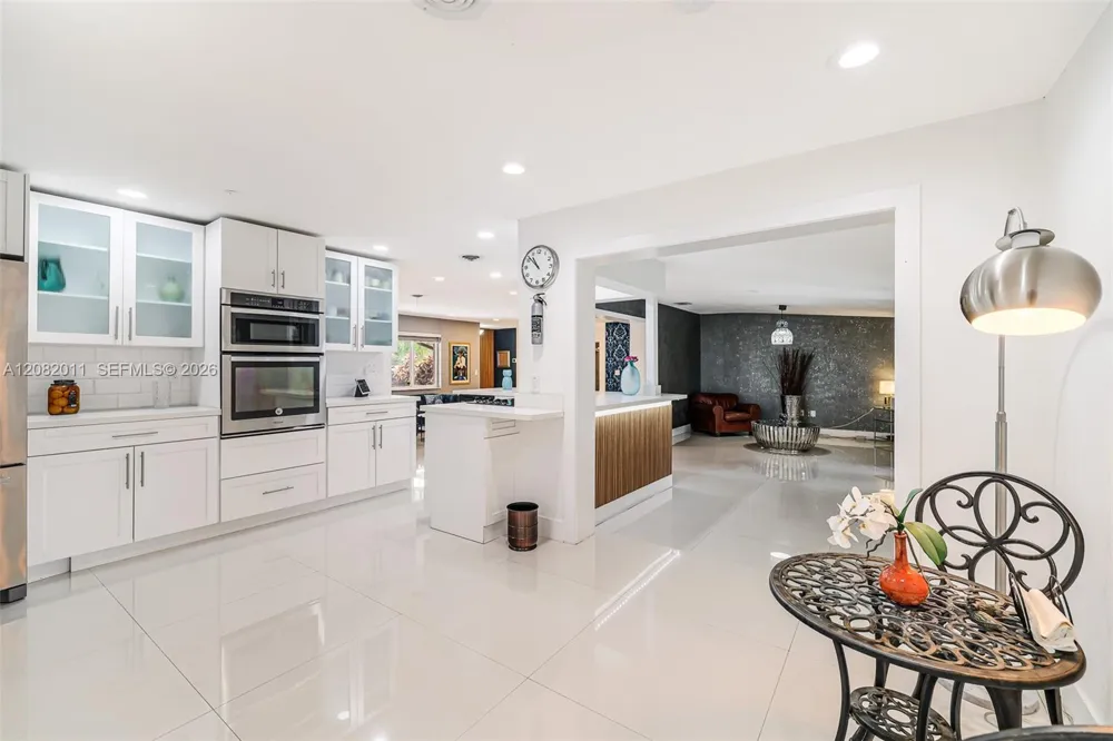 1718 NE 58th St Fort Lauderdale, FL 33334