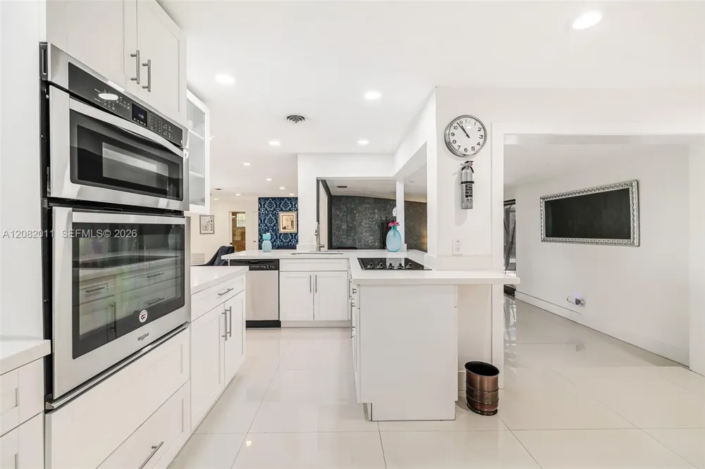 1718 NE 58th St Fort Lauderdale, FL 33334
