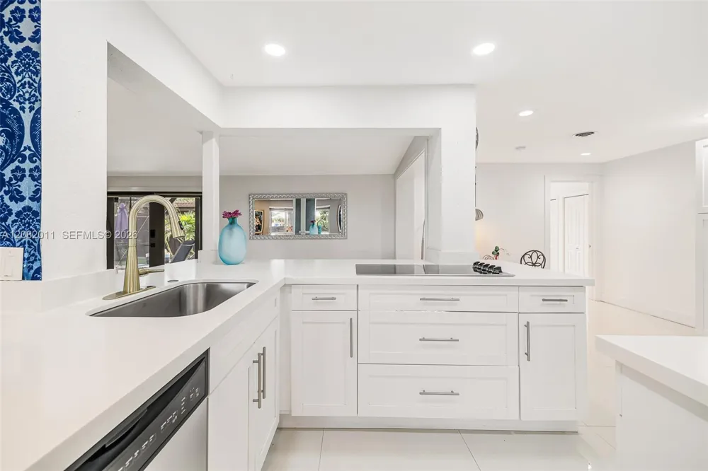 1718 NE 58th St Fort Lauderdale, FL 33334