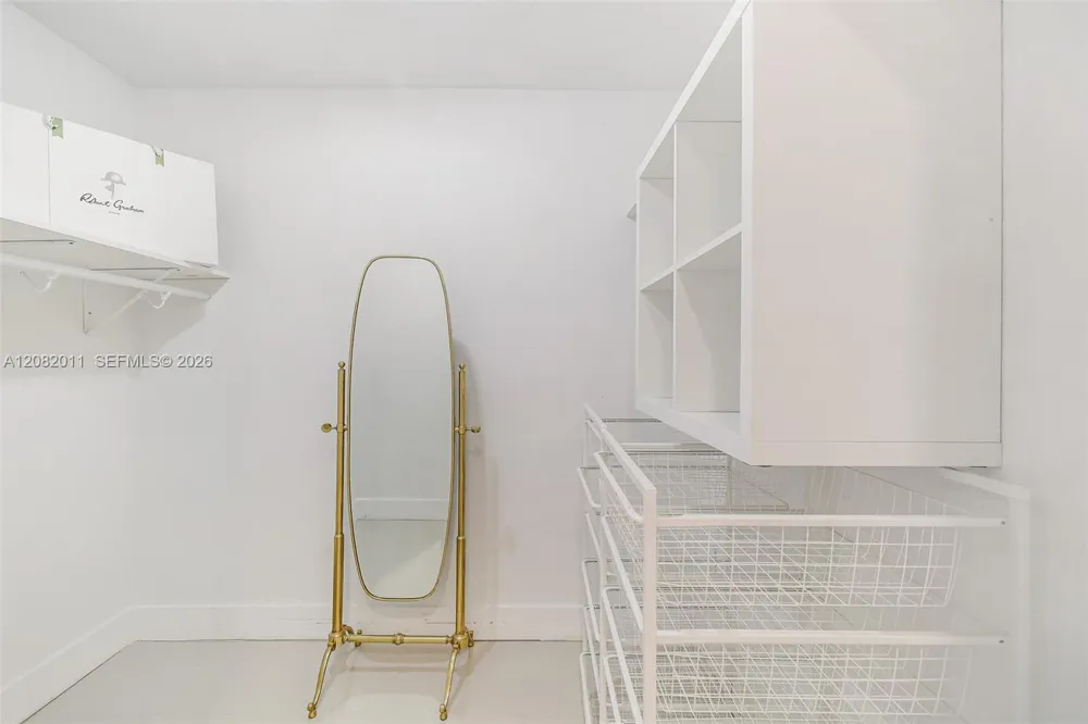 1718 NE 58th St Fort Lauderdale, FL 33334