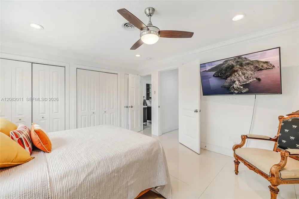 1718 NE 58th St Fort Lauderdale, FL 33334