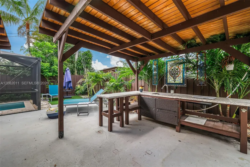 1718 NE 58th St Fort Lauderdale, FL 33334