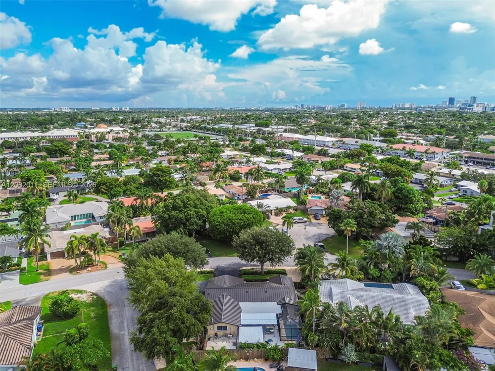 1718 NE 58th St Fort Lauderdale, FL 33334