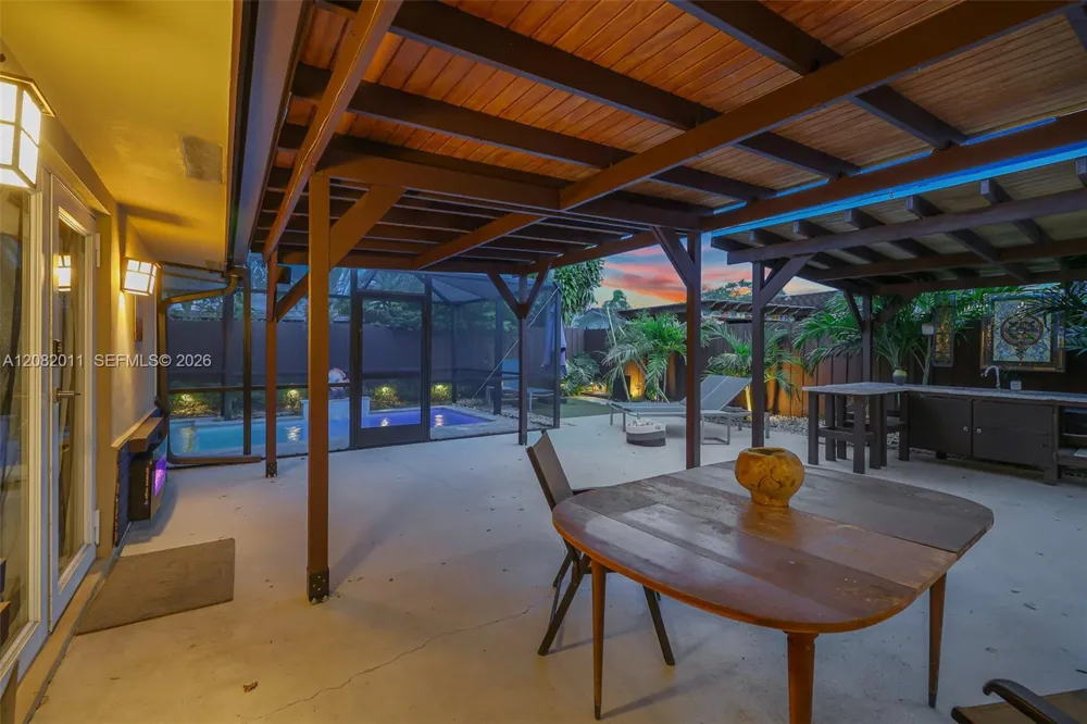 1718 NE 58th St Fort Lauderdale, FL 33334