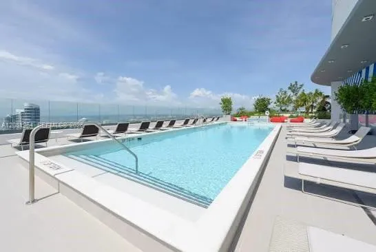 55 SW 9th St #1001 Miami, FL 33130