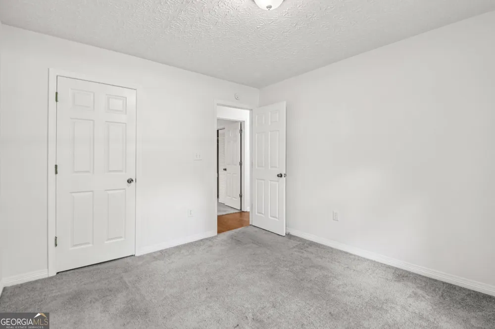 103 N Circle DR Ellenwood, GA 30294