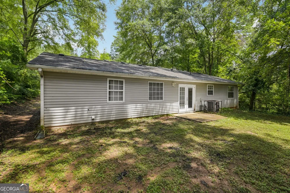 103 N Circle DR Ellenwood, GA 30294