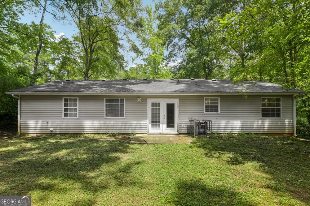 103 N Circle DR Ellenwood, GA 30294