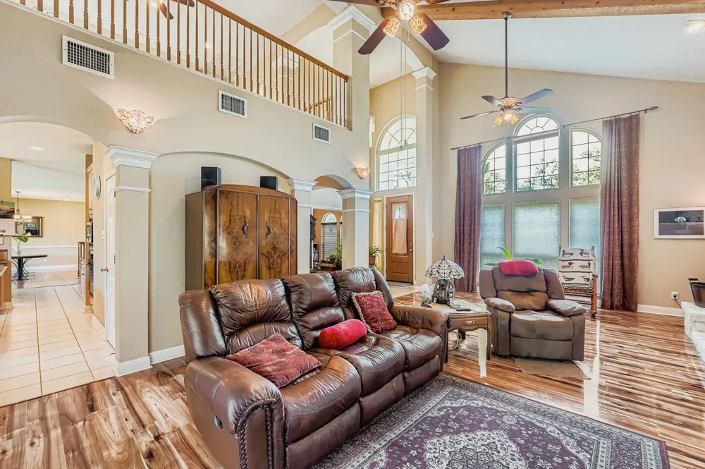900 Wayside Drive Wimberley, TX 78676