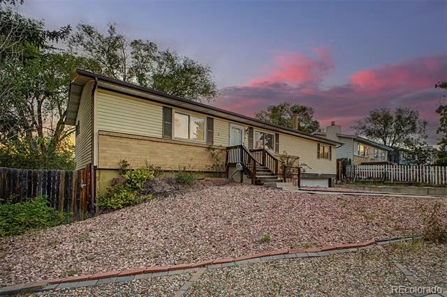 4323 Eastcrest Circle Colorado Springs, CO 80916