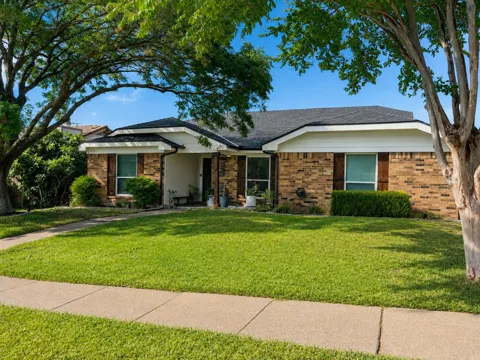 2803 Eagle Pass