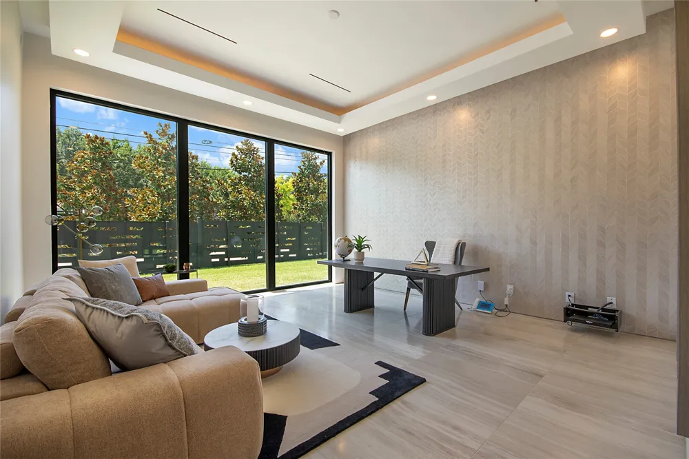 4625 Walnut Hill Lane Dallas, TX 75229